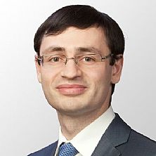 Олег  Ушаков