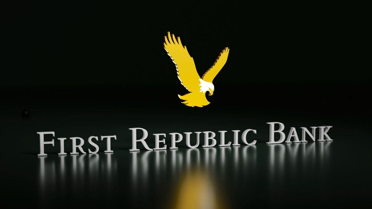 Положение First Republic Bank ухудшилось, и, возможно, у него уже нет времени на спасение