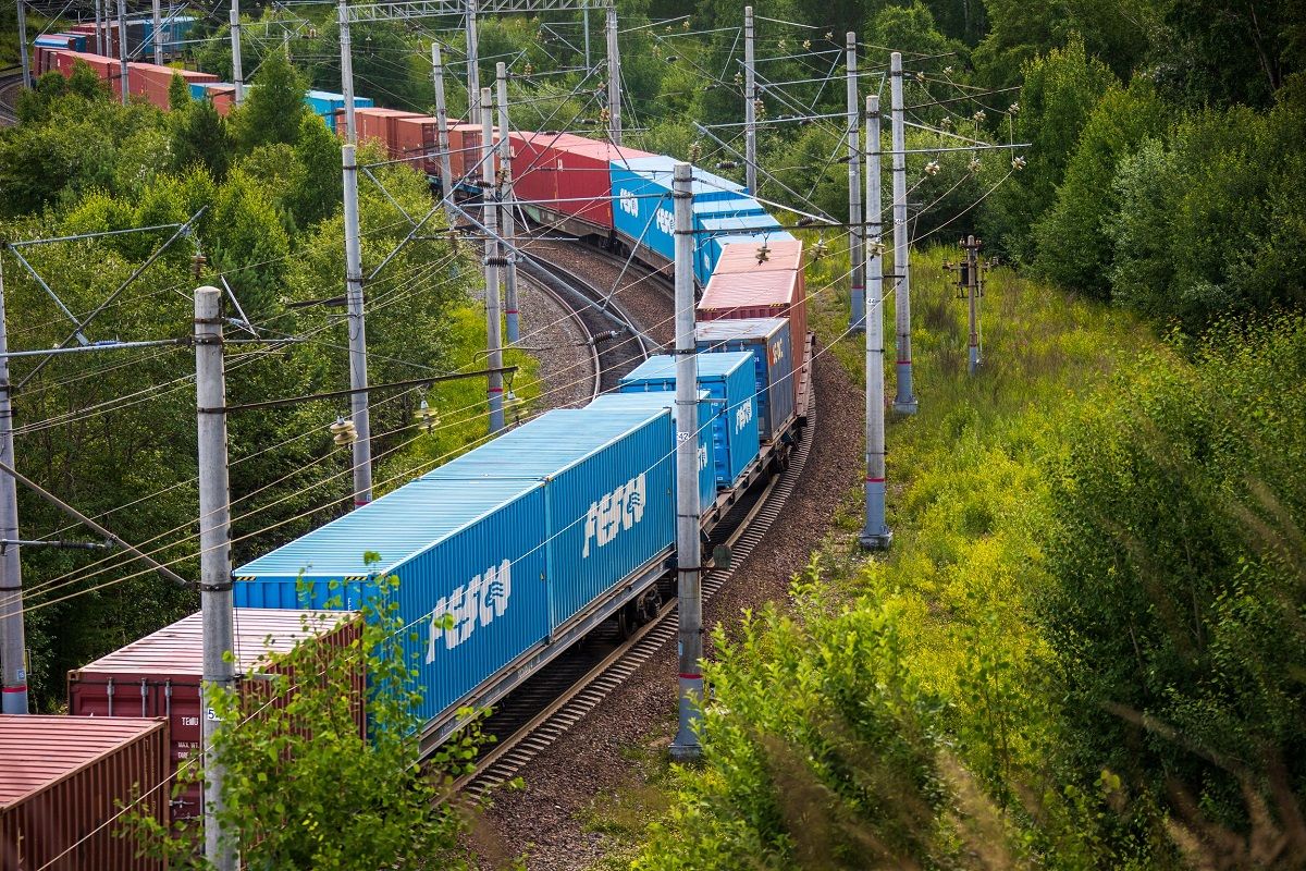 FESCO увеличила частоту отправок контейнерных поездов из Новороссийска в Москву