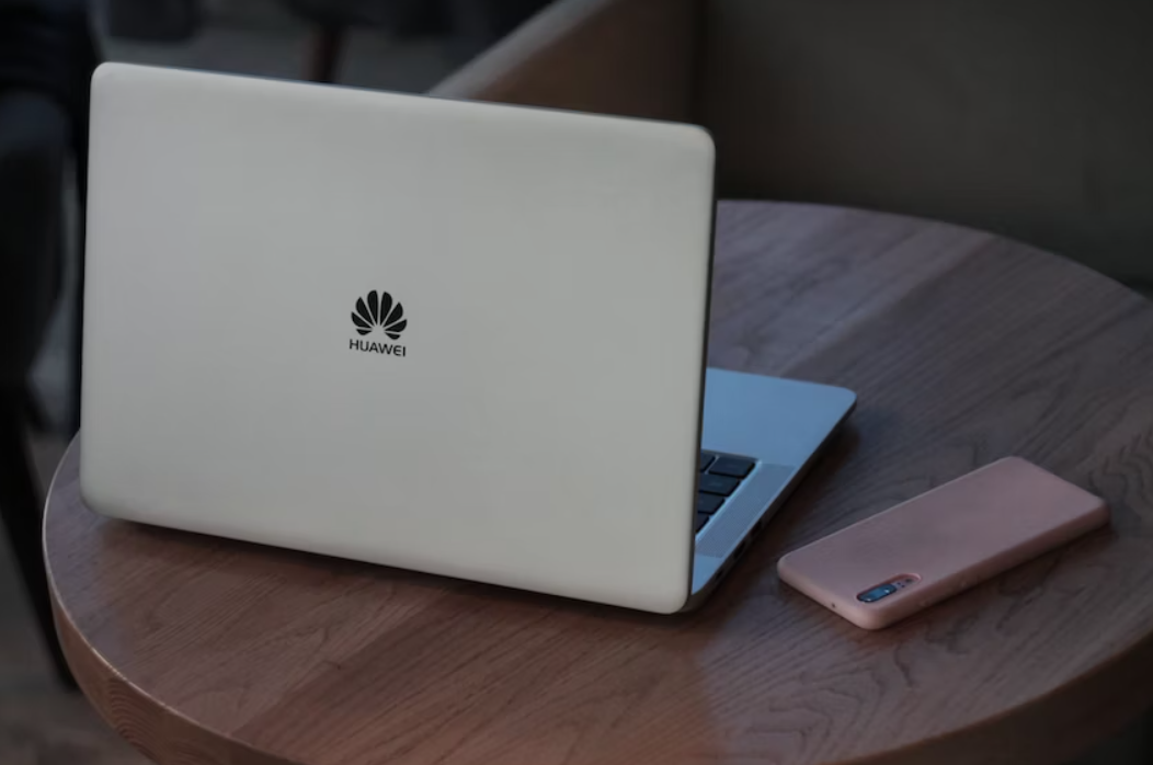 Huawei строит секретную сеть для производства чипов в Китае