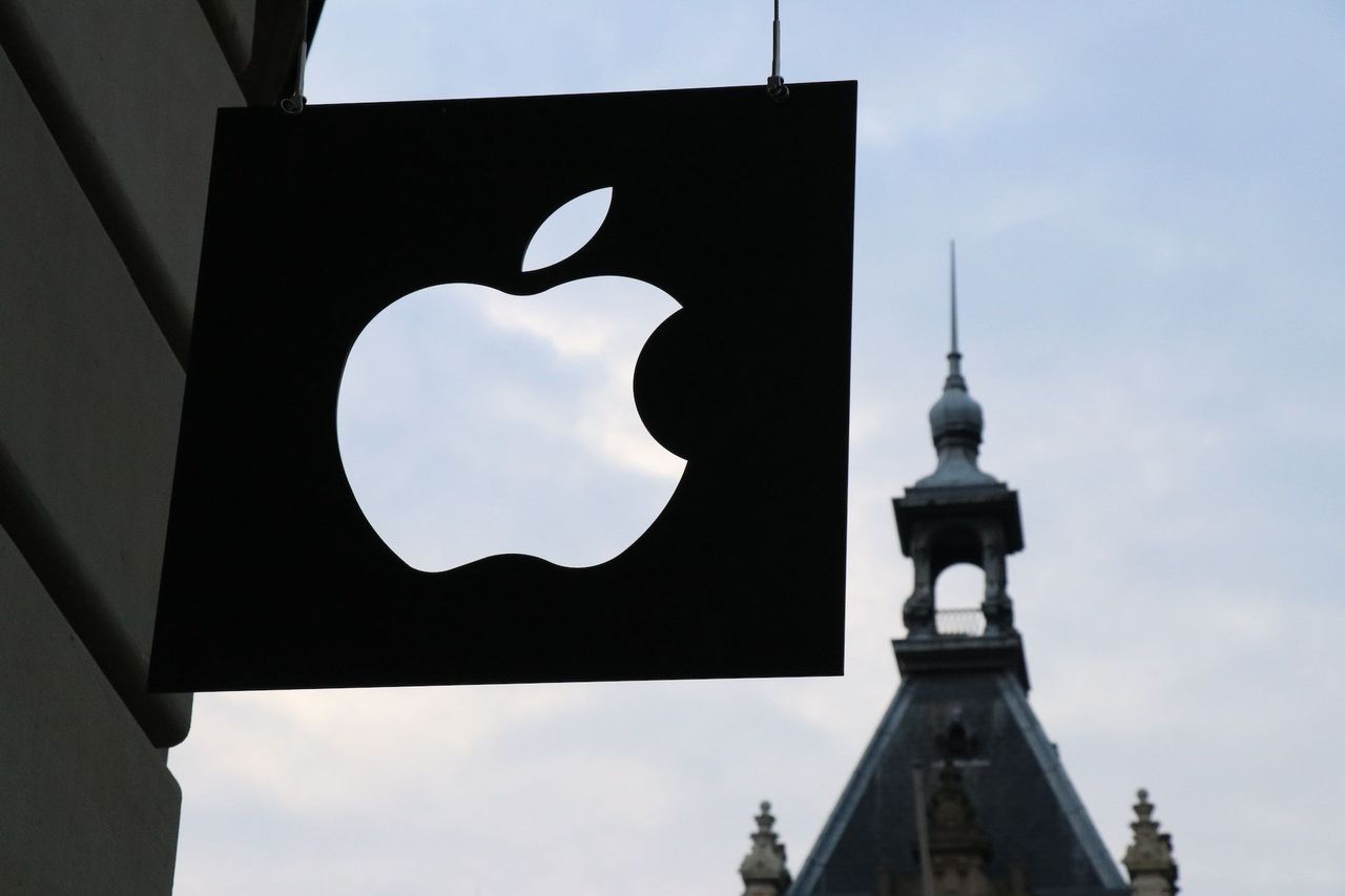 Двухдневный спад Apple приближается к $200 млрд
