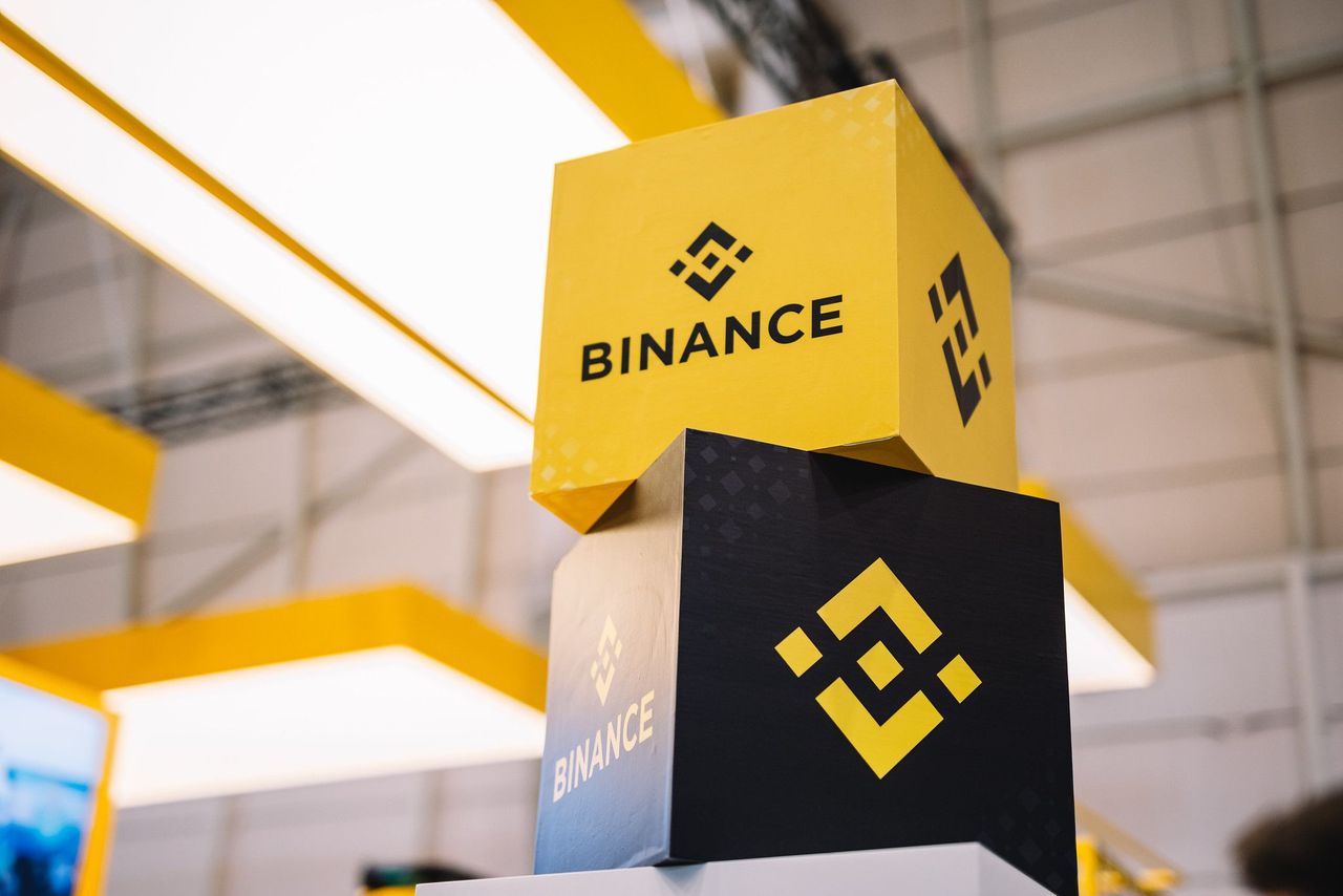 WSJ сообщила, что Чанпэн Чжао покинет пост главы Binance, биржа выплатит  штраф в $4,3 млрд — Финам.Ру