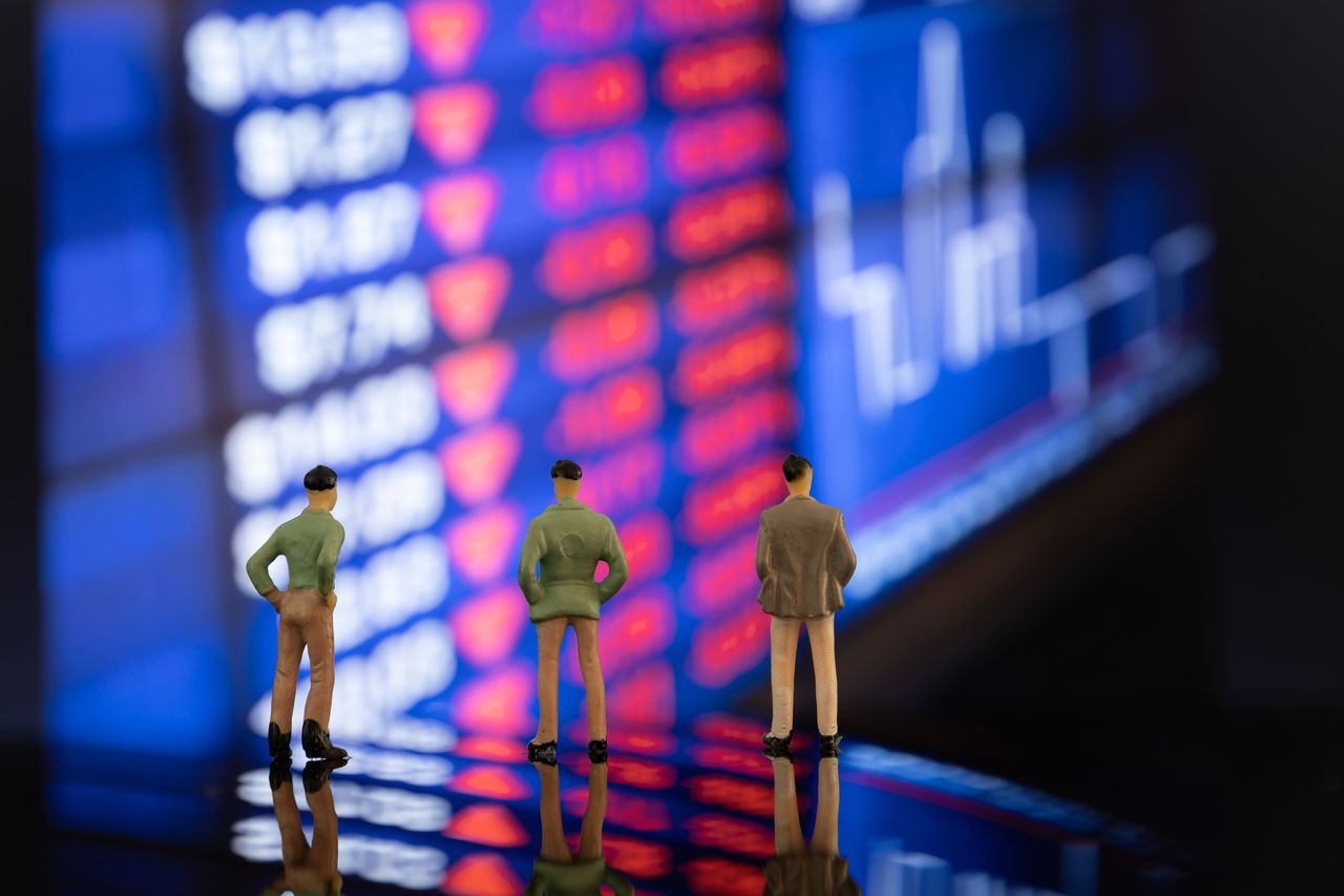 https://ru.freepik.com/free-photo/market-share-competitor-excellent-growing-with-stocks_5598096.htm#fromView=search&page=1&position=36&uuid=608362a7-1f3b-419c-a7e8-35a9d4938650