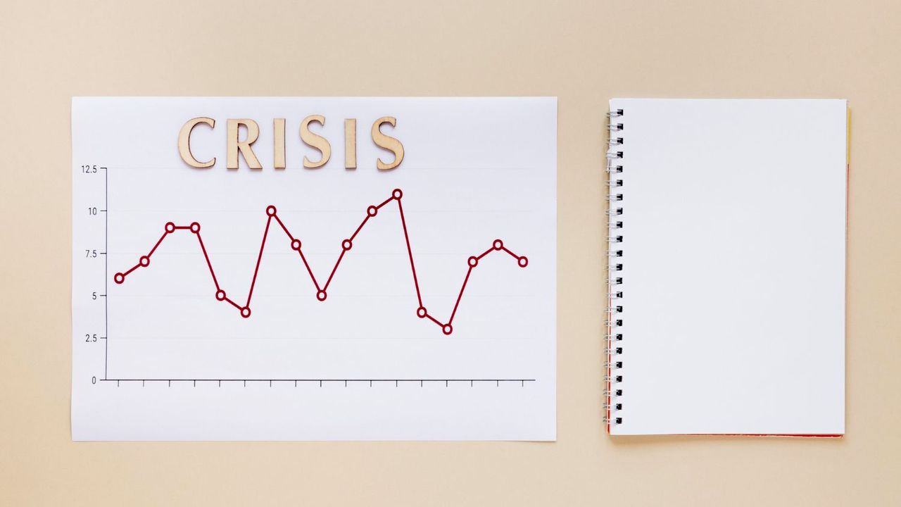 Автор Черного лебедя предупреждает о рисках краха и спирали смерти
