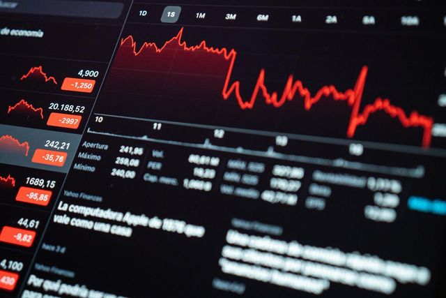 Рынок возвращается к снижению после геополитического "отскока"